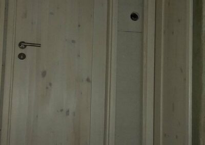 Maßgefertigte Zimmertüren Kiefer weiss gewachst